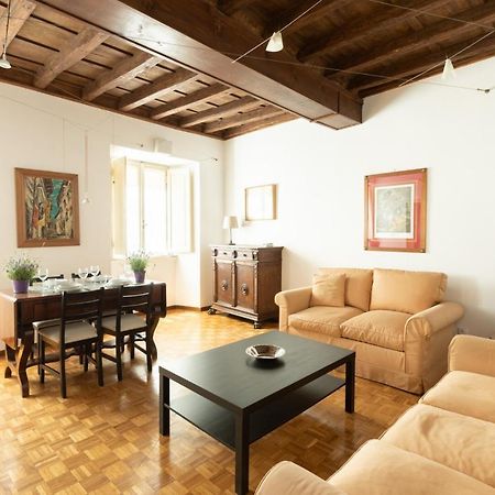 شقة Spectacularly Bright, By Piazza Navona And The Pantheon - A/C, Wifi, Elevator روما المظهر الخارجي الصورة
