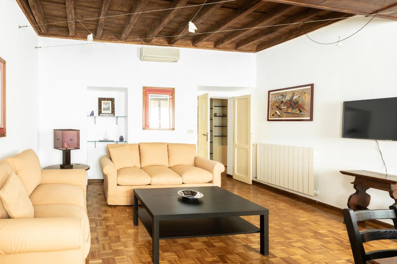 شقة Spectacularly Bright, By Piazza Navona And The Pantheon - A/C, Wifi, Elevator روما المظهر الخارجي الصورة
